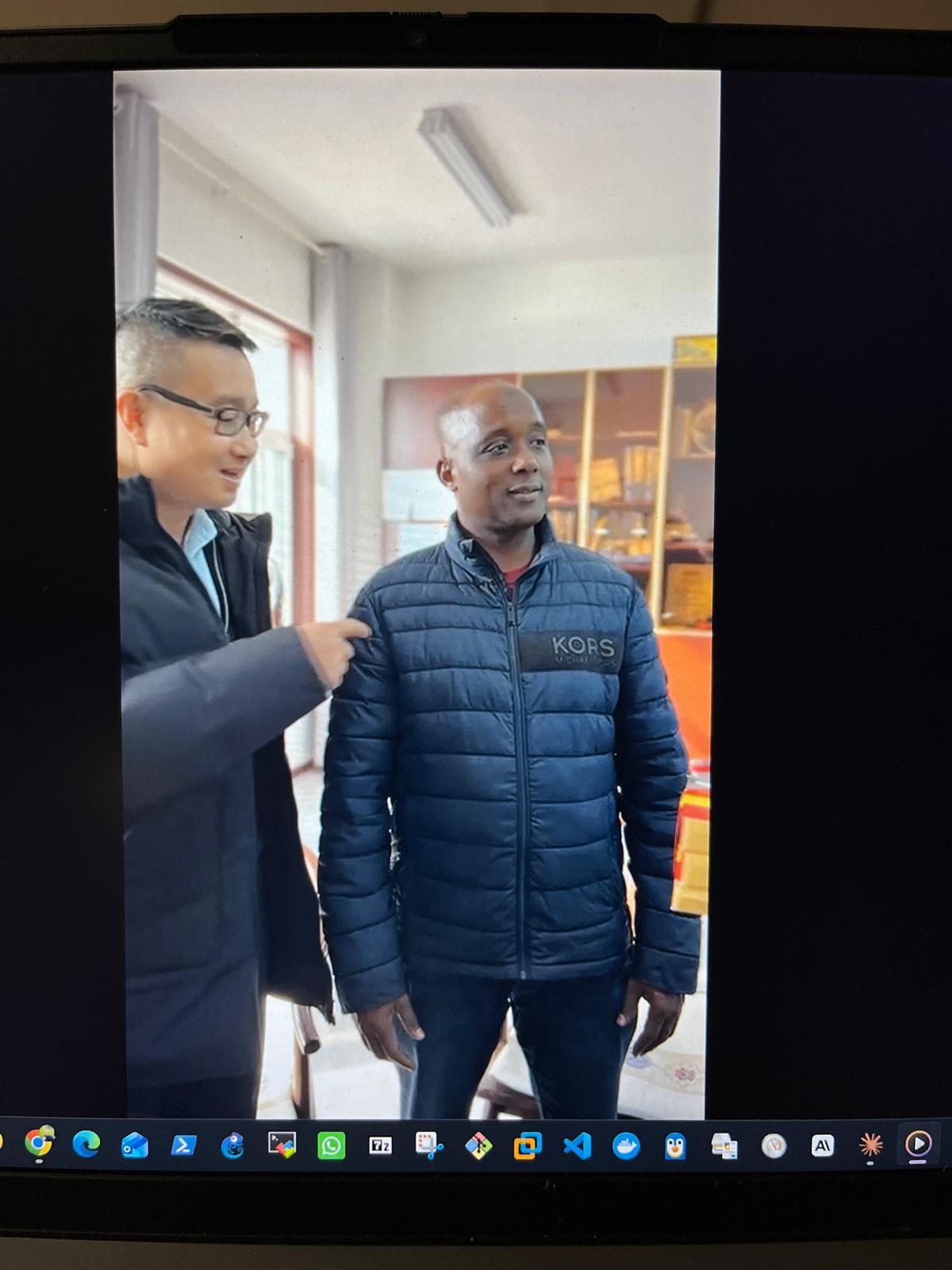 Accueil chaleureux de M. Alex Jang chez ECARE